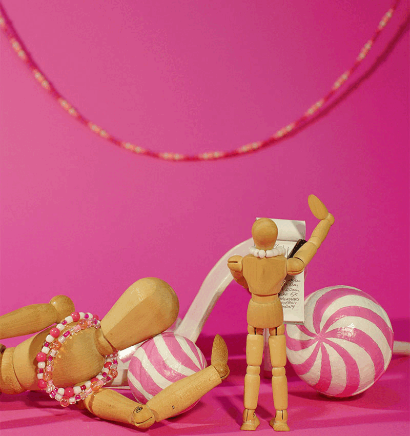 Video clips, GIF's and commercial video ads for shoe and footwear brand.